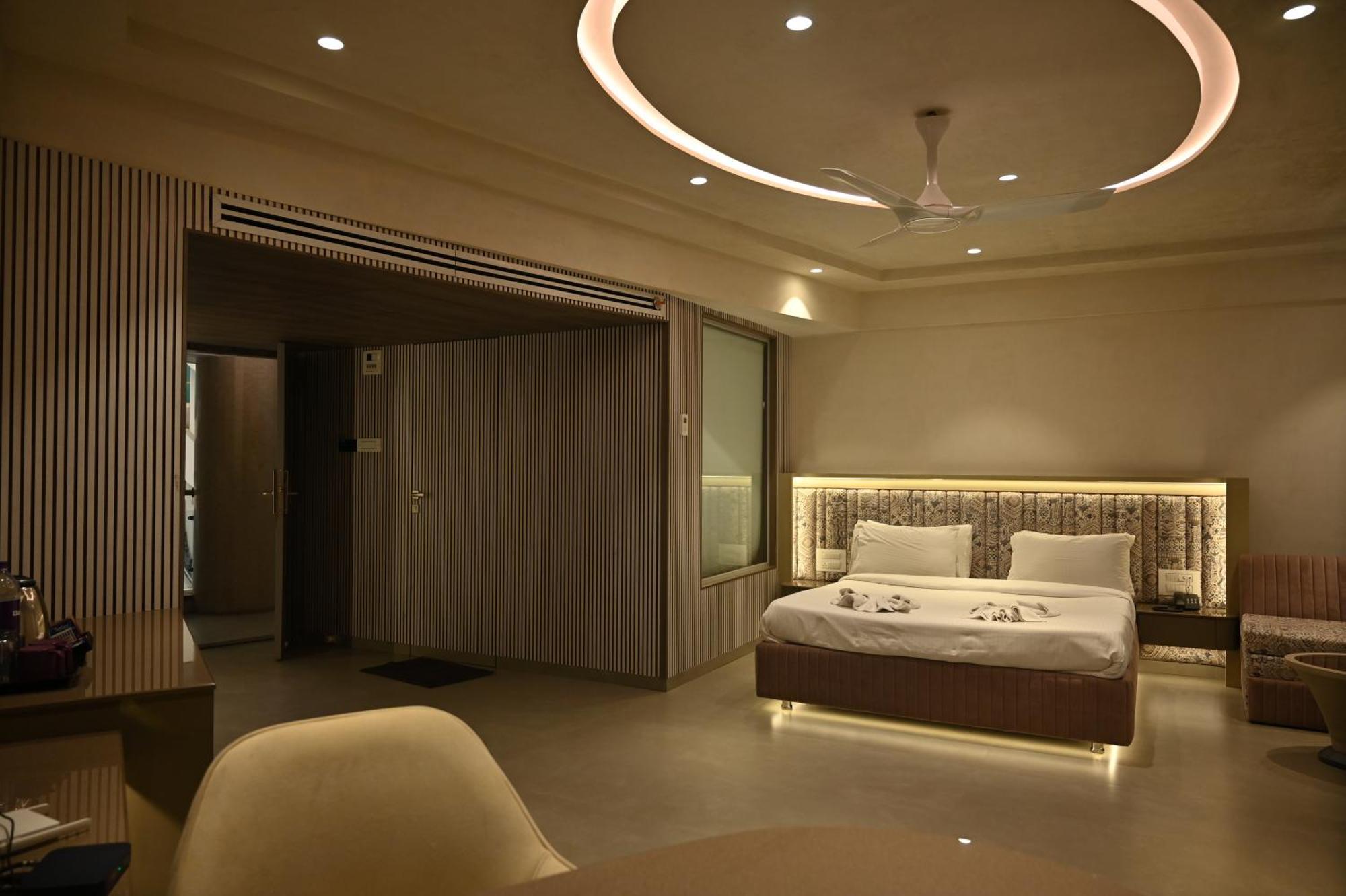 Kumar Resort By Turtle, 罗纳瓦拉 外观 照片
